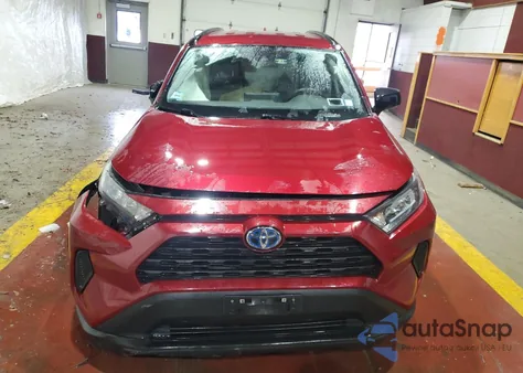 2021 Toyota Rav4 Hybrid Le z USA, uszkodzony, nr VIN 4T3LWRFV8MU039939